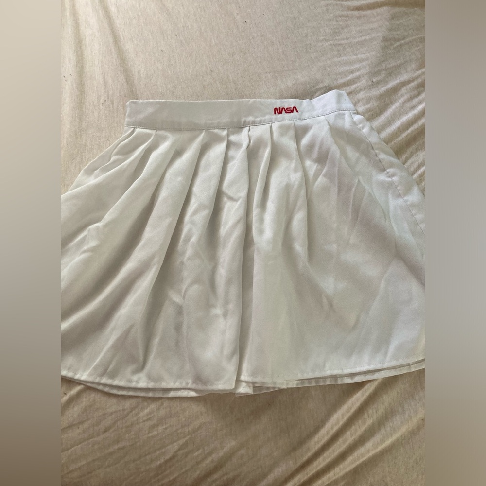 ROMWE ‘NASA’ white skirt (Size S)